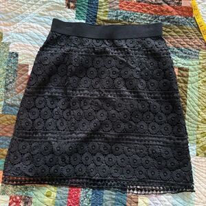 🌞 Loft crochet-style miniskirt